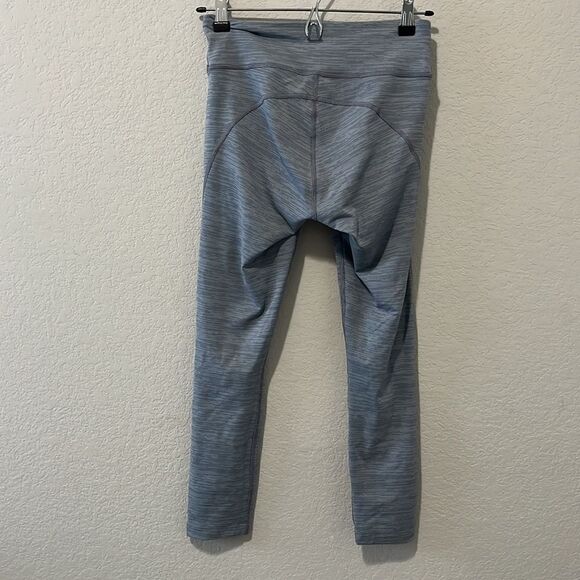 OUTDOOR VOICES Women's 7/8 Length Techsweat Ice Blue Leggings, Size S - Picture 4 of 4